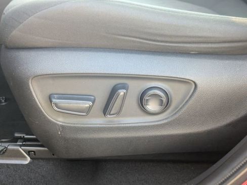 Used 2023 Toyota RAV4 XLE FWD image 20