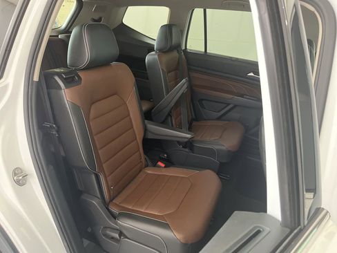 Used 2023 Volkswagen Atlas SEL Premium AWD/4WD image 23