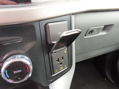 Used 2024 Ford F150 XLT w/ Mobile Office Package image 27