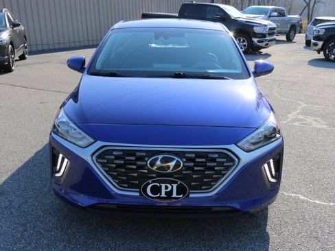 Used 2021 Hyundai Ioniq SE image 11