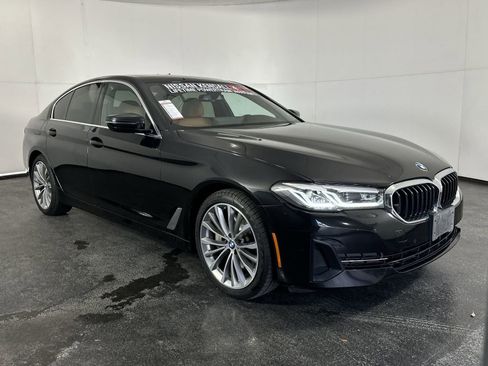 Used 2023 BMW 530i xDrive 530i xDrive w/ Convenience Package image 3