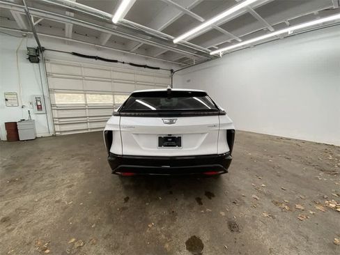 Certified 2024 Cadillac Lyriq Sport image 5