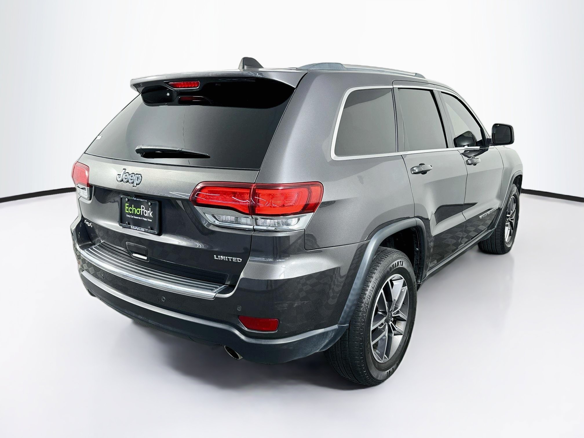 Used 2020 Jeep Grand Cherokee Limited AWD/4WD image 9