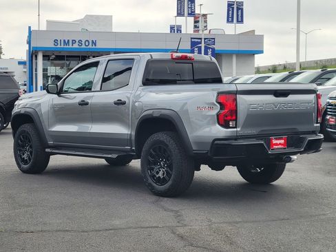 Used 2026 Chevrolet Colorado Trail Boss AWD/4WD image 2