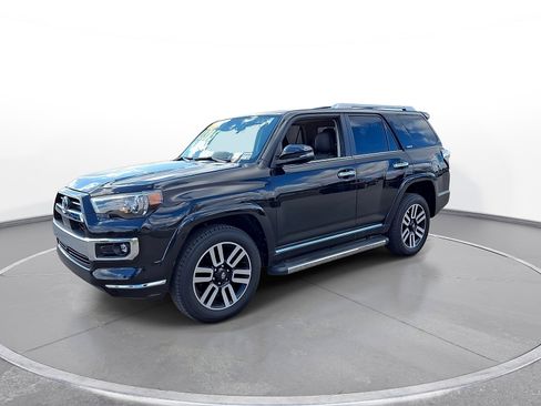 Used 2023 Toyota 4Runner Limited AWD/4WD image 4