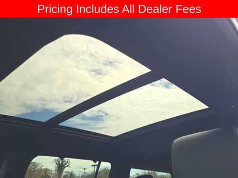 Used 2023 Jeep Wagoneer 4WD w/ Premium Group I image 18