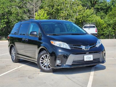 Used 2019 Toyota Sienna XLE