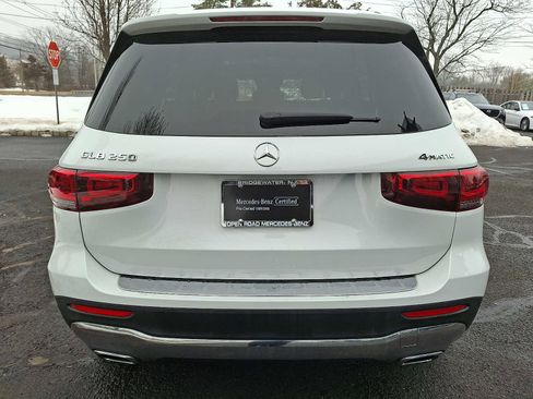Certified 2023 Mercedes-Benz GLB 250 4MATIC image 5