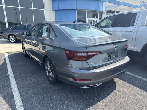 Used 2019 Volkswagen Jetta R-Line FWD image 5