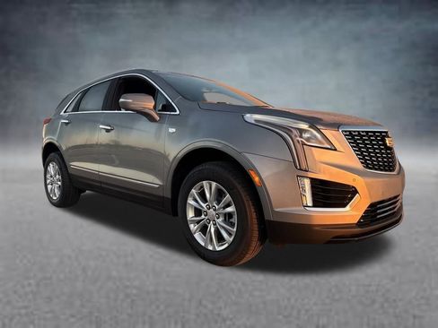 New 2026 Cadillac XT5 Luxury w/ LPO, Floor Liner Package image 11