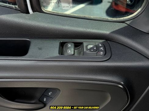 Used 2023 Mercedes-Benz Sprinter 2500 image 15