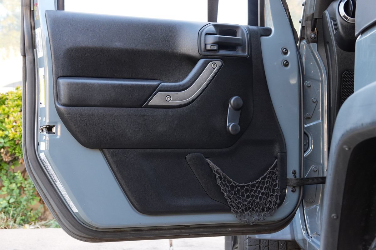 Used 2015 Jeep Wrangler Sport AWD/4WD image 35