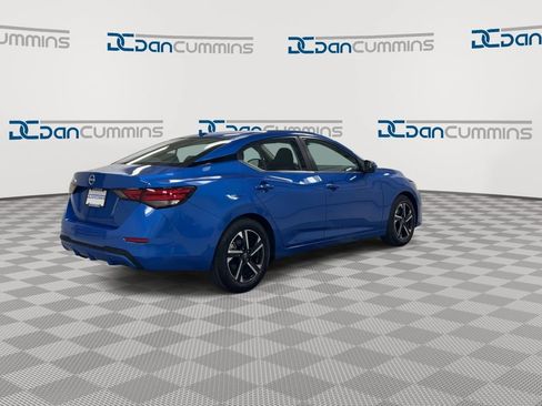Used 2025 Nissan Sentra SV FWD image 8
