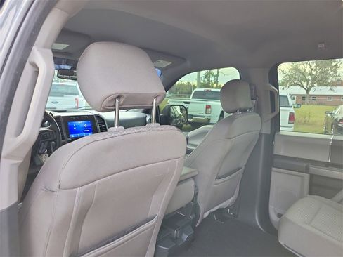 Used 2020 Ford F150 XLT image 25
