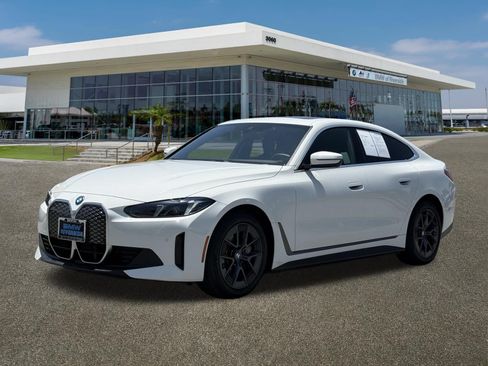 Certified 2025 BMW i4 eDrive40 w/ M Sport Package RWD image 4