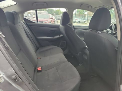 Used 2024 Nissan Sentra S FWD image 27
