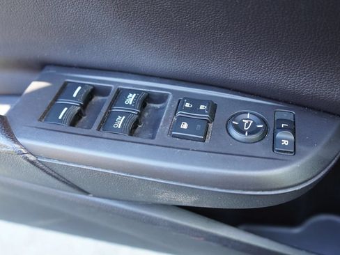 Used 2018 Acura ILX FWD image 14