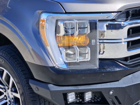 Used 2021 Ford F150 Lariat w/ Trailer Tow Package image 6