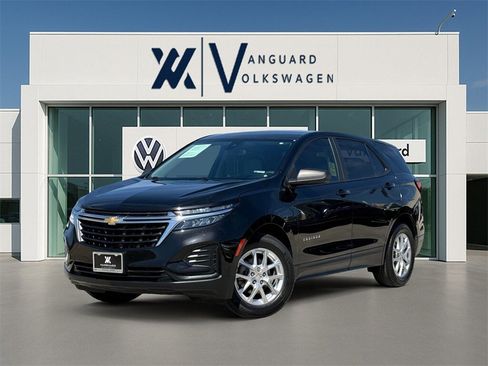 Used 2022 Chevrolet Equinox LS w/ LS Convenience Package image 1
