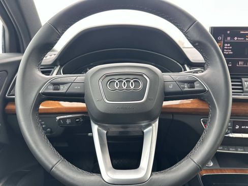 Used 2023 Audi Q5 2.0T Premium w/ Convenience Package image 21