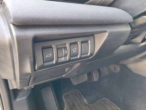 Used 2023 Subaru Outback Premium image 27