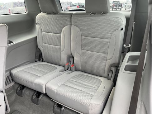 Used 2023 GMC Acadia SLE w/ Driver Convenience Package image 34