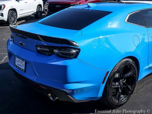 Certified 2022 Chevrolet Camaro LT w/ RS Package RWD image 8