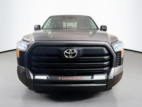 Used 2022 Toyota Tundra SR5 w/ SR5 Convenience Package AWD/4WD image 2