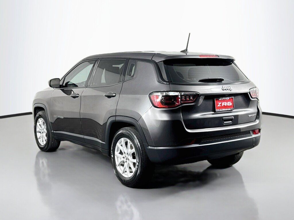 Used 2020 Jeep Compass Sport FWD image 3