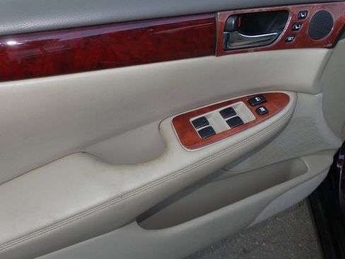 Used 2004 Lexus ES 330 image 13