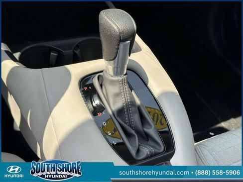 Used 2024 Honda HR-V LX image 32