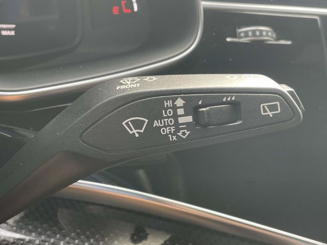 Certified 2023 Audi SQ8 Prestige AWD/4WD image 27