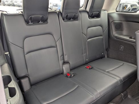 Used 2023 Nissan Pathfinder Platinum AWD/4WD image 30