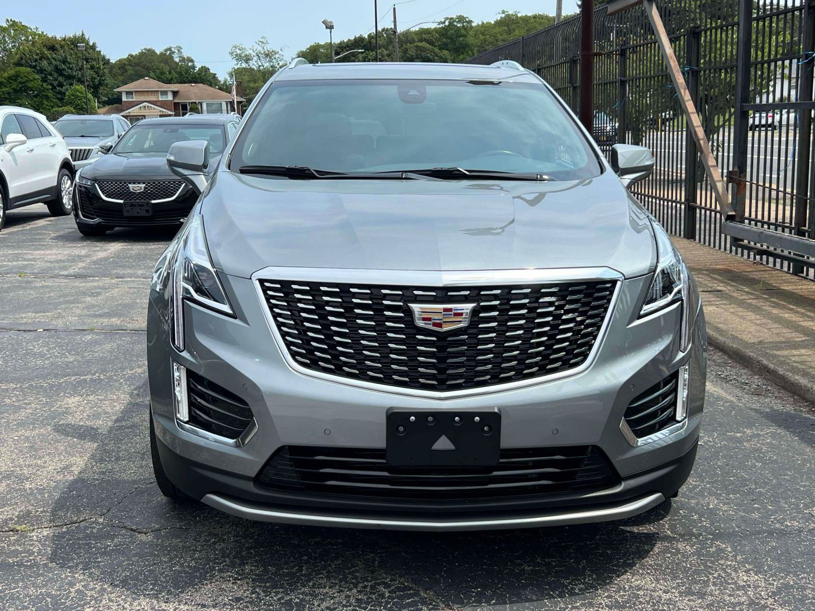Certified 2024 Cadillac XT5 Premium Luxury AWD/4WD image 2
