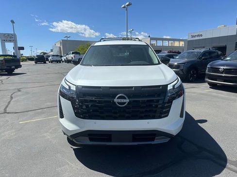 New 2026 Nissan Pathfinder SL AWD/4WD image 3