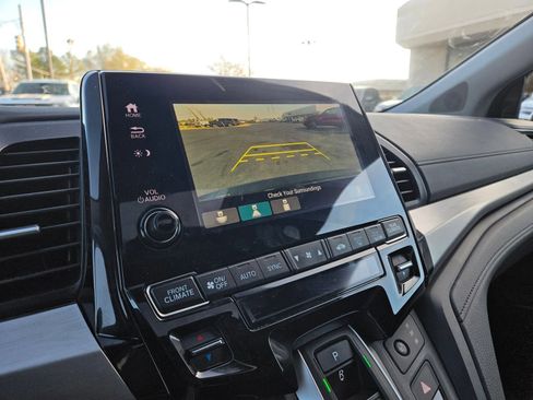 Used 2024 Honda Odyssey EX-L image 18