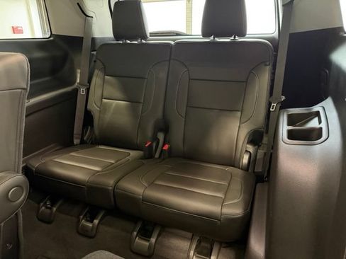 Used 2023 GMC Acadia SLT w/ Technology Package AWD/4WD image 30