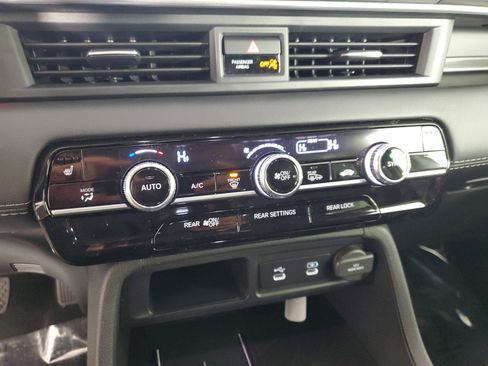 New 2026 Honda Pilot Touring image 19