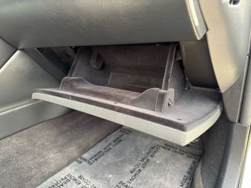 Used 2020 Nissan GT-R Premium w/ Premium Interior Package image 5