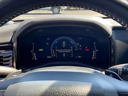 Used 2025 Toyota Camry SE image 20