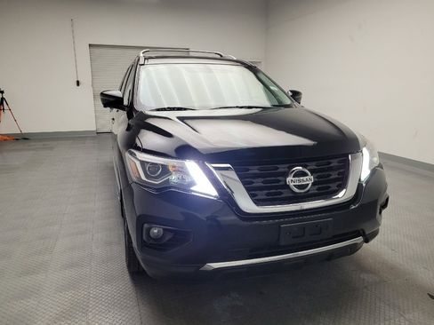 Used 2019 Nissan Pathfinder Platinum w/ Cargo Package image 14