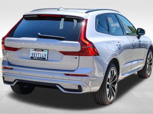 Certified 2026 Volvo XC60 B5 Plus w/ Climate Package PRO AWD/4WD image 8