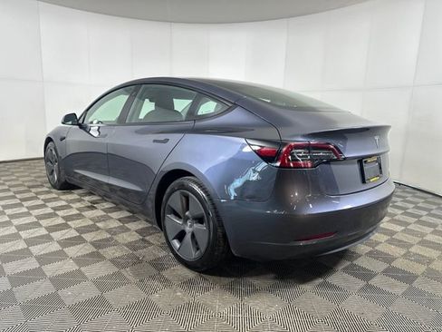 Used 2023 Tesla Model 3 Standard Range image 5