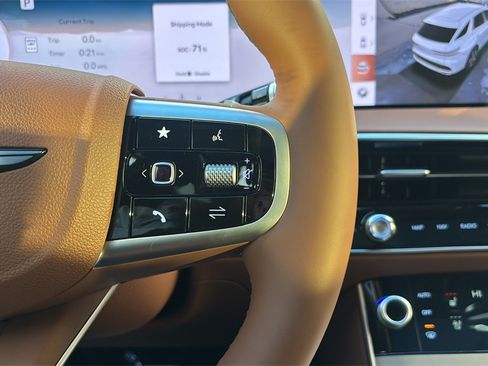 New 2026 Genesis GV70 2.5T Advanced image 27