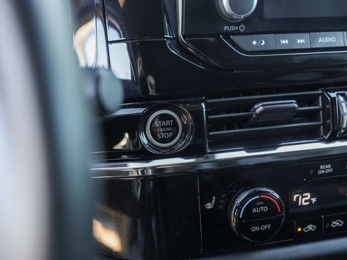 Used 2024 Nissan Pathfinder Rock Creek image 18