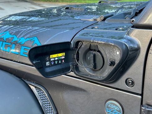 Certified 2025 Jeep Wrangler Unlimited Sport S 4xe w/ LED Headlamp & Fog Lamp Group AWD/4WD image 35