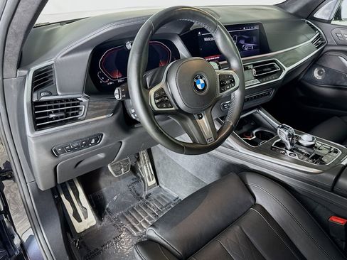 Used 2019 BMW X7 xDrive50i w/ M Sport Package image 9