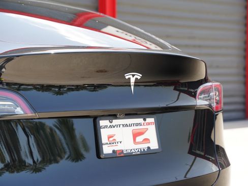Used 2024 Tesla Model Y Long Range RWD image 12