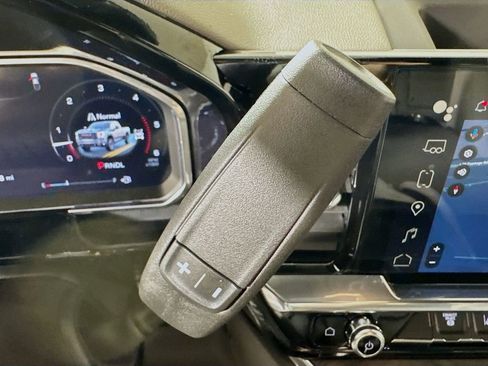 New 2026 GMC Sierra 2500 SLT w/ SLT Convenience Package image 11