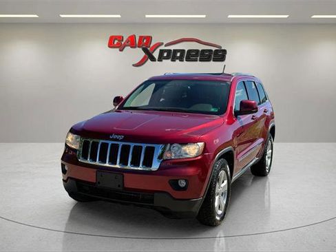 Used 2013 Jeep Grand Cherokee Laredo image 3